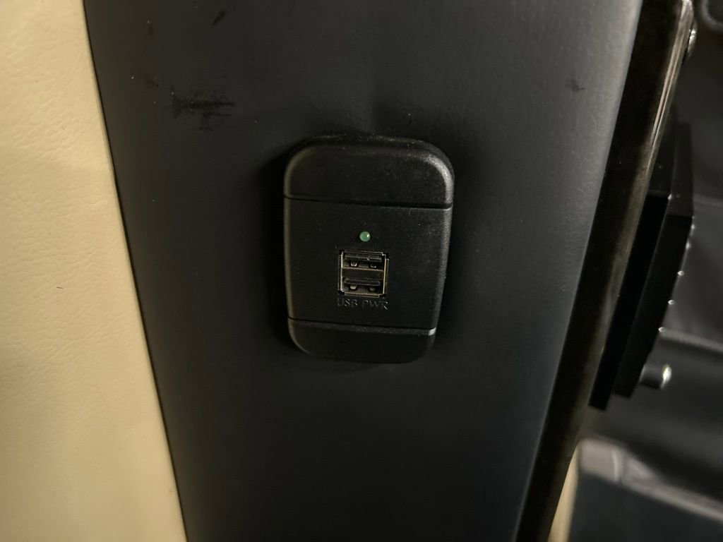 Used 2017 Mercedes-Benz Sprinter 2500 image 24