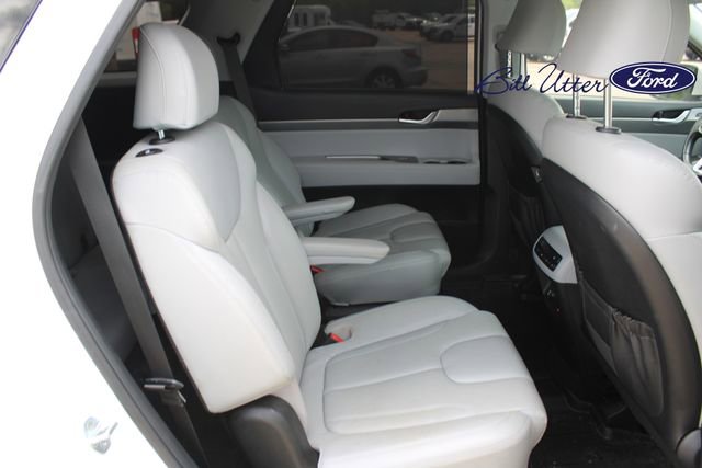 Used 2022 Hyundai Palisade SEL w/ Premium Package FWD image 12