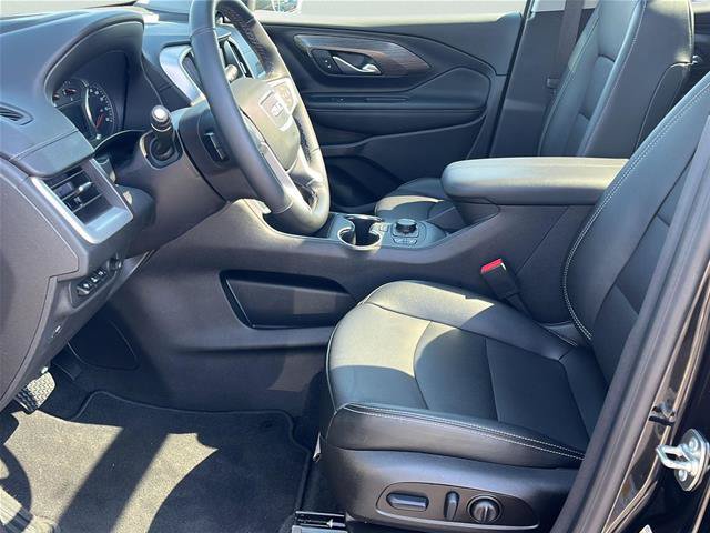 Used 2024 GMC Terrain SLT w/ Tech Package AWD/4WD image 9