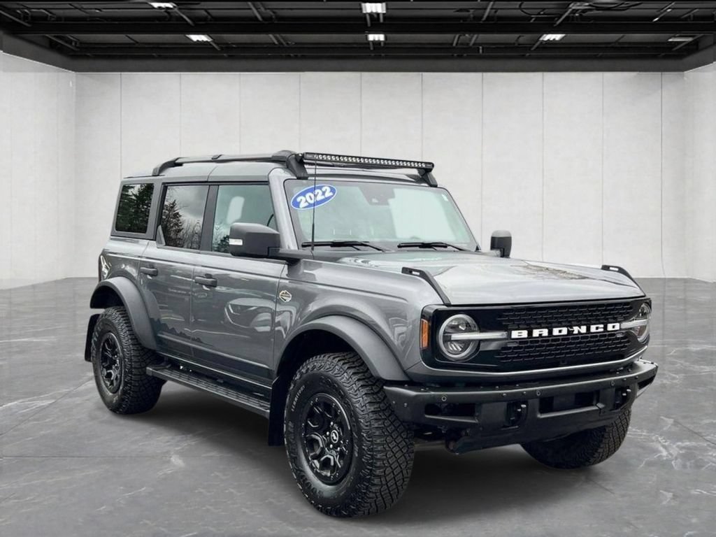 Certified 2022 Ford Bronco Wildtrak AWD/4WD image 3
