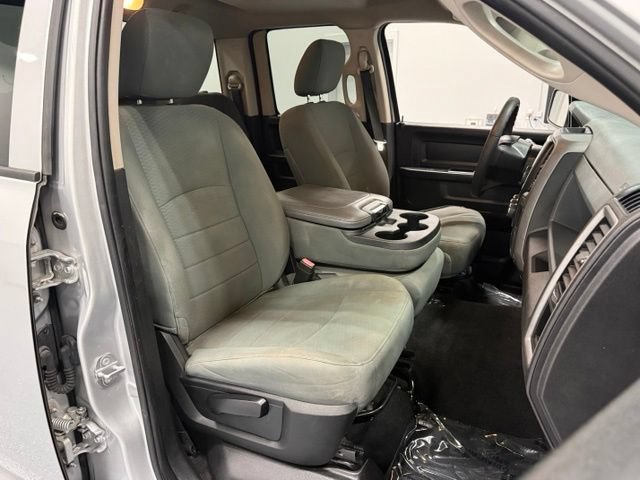 Used 2018 RAM 1500 Express AWD/4WD image 30