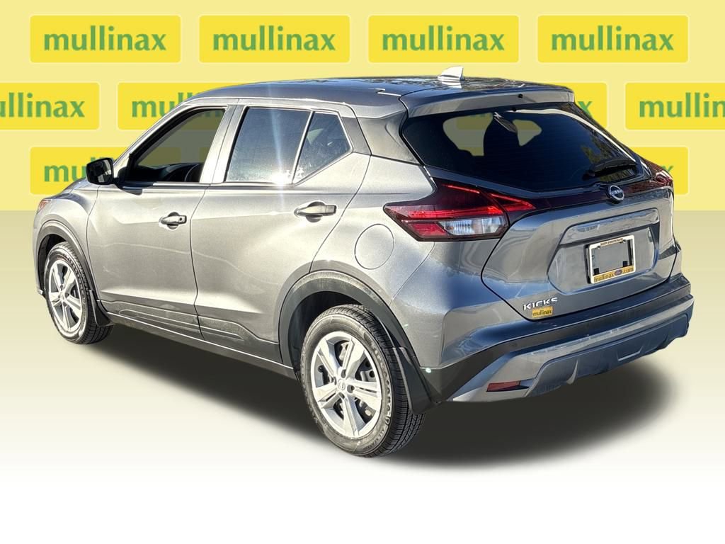 Used 2024 Nissan Kicks S image 9
