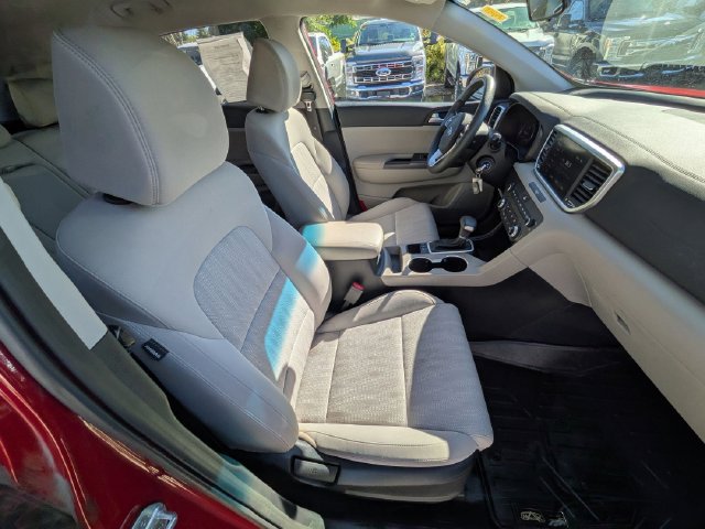 Used 2022 Kia Sportage LX AWD/4WD image 19