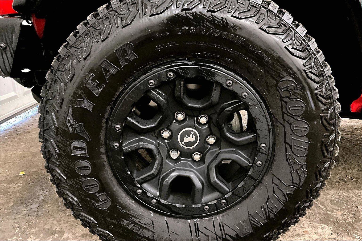 Certified 2024 Ford Bronco Wildtrak image 8