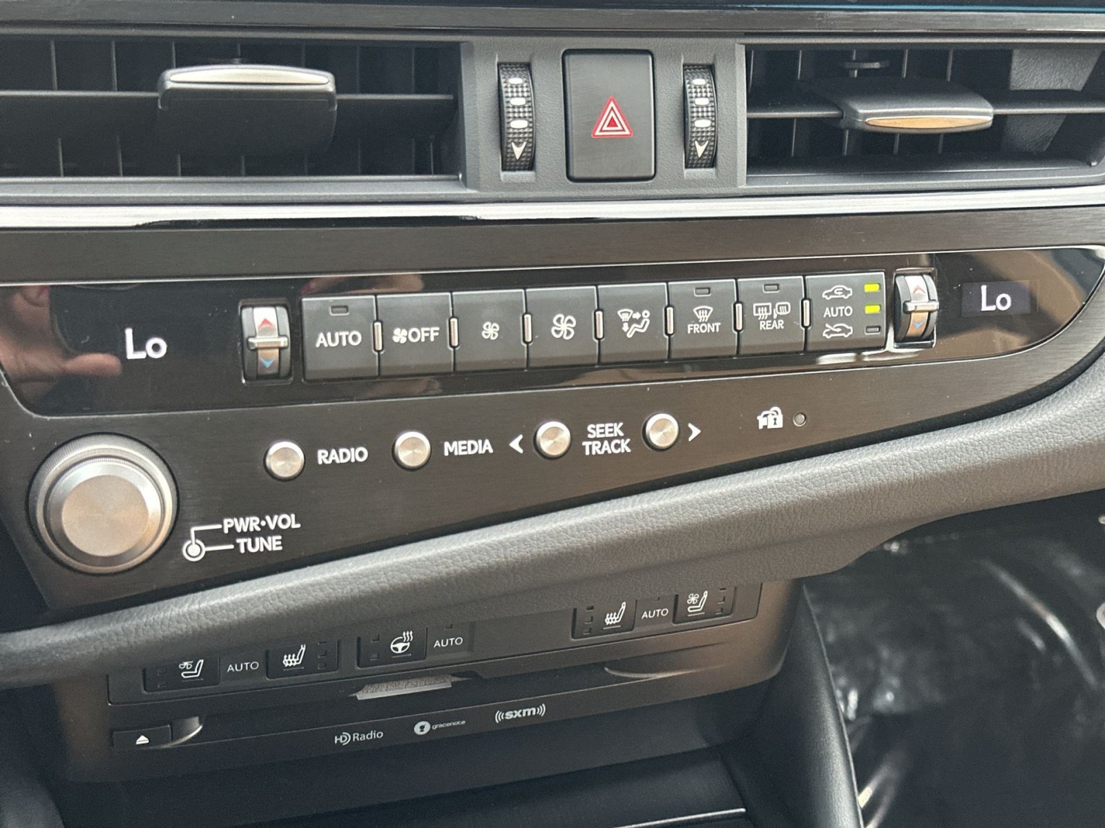 Used 2022 Lexus ES 300h w/ Premium Package FWD image 22