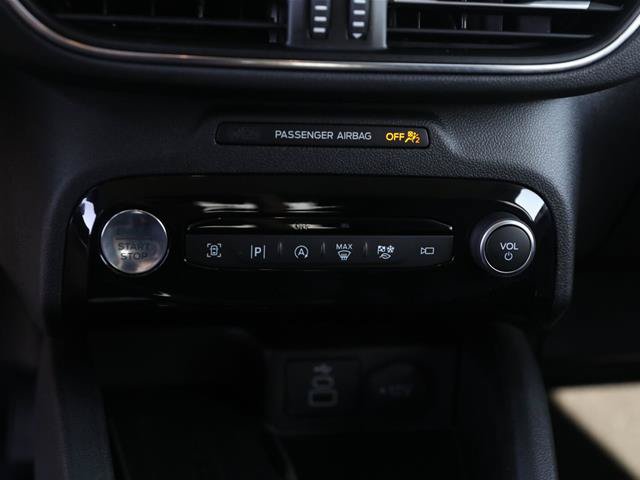 Certified 2024 Ford Escape Platinum AWD/4WD image 39