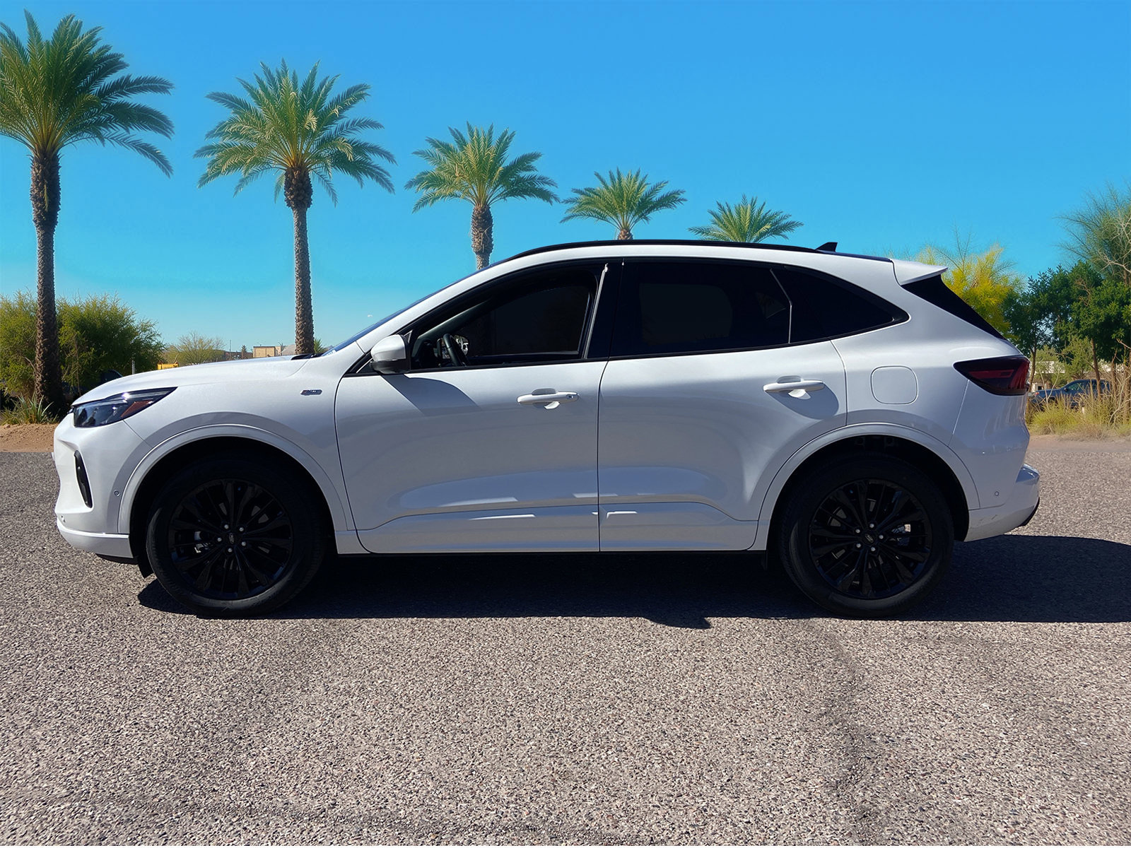 Certified 2024 Ford Escape ST-Line Elite w/ Premium Technology Package AWD/4WD image 2