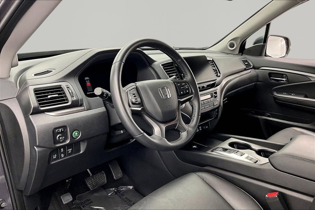 Used 2025 Honda Ridgeline RTL image 14