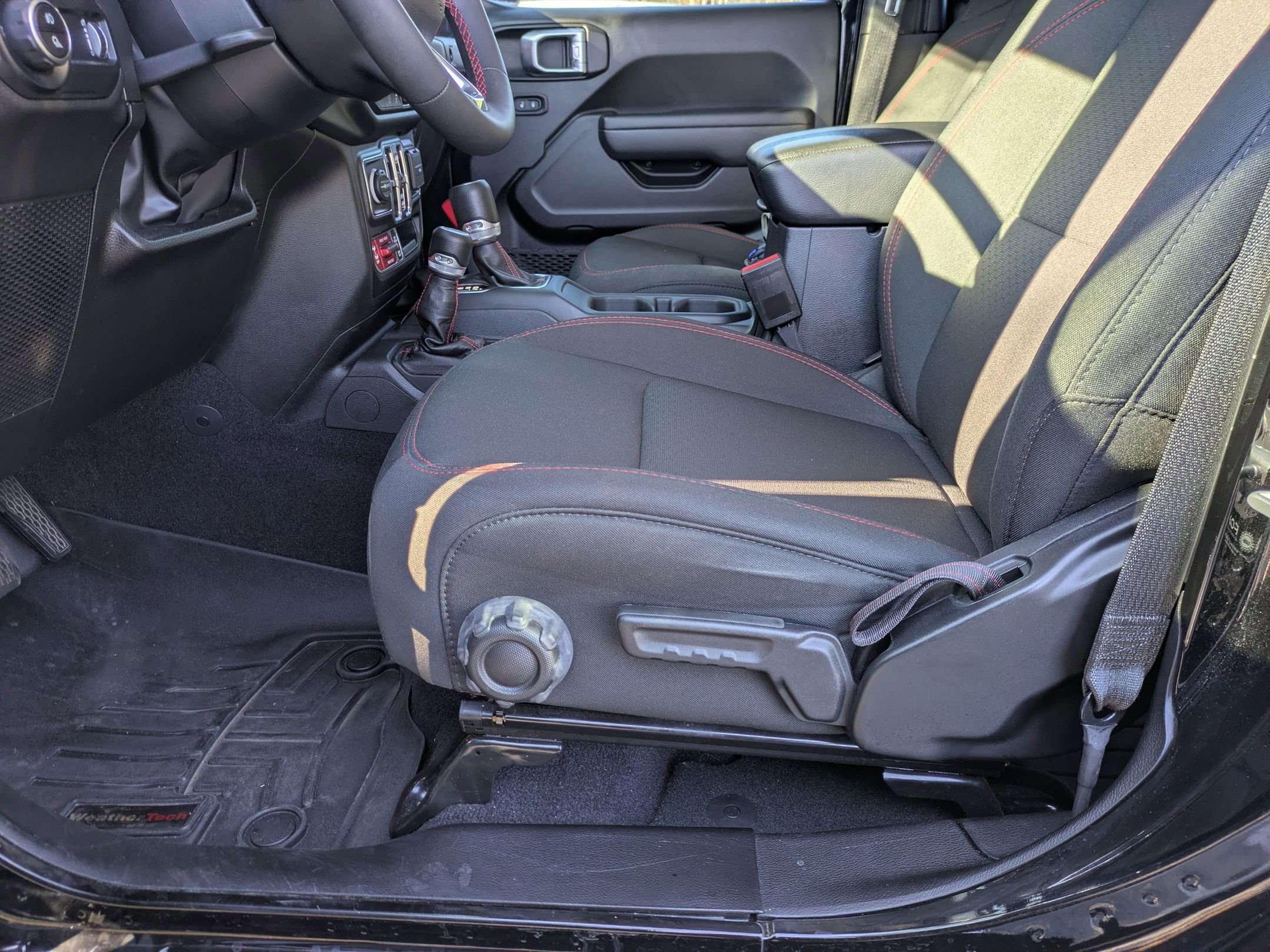 Used 2023 Jeep Gladiator Rubicon w/ Trailer Tow Package image 11