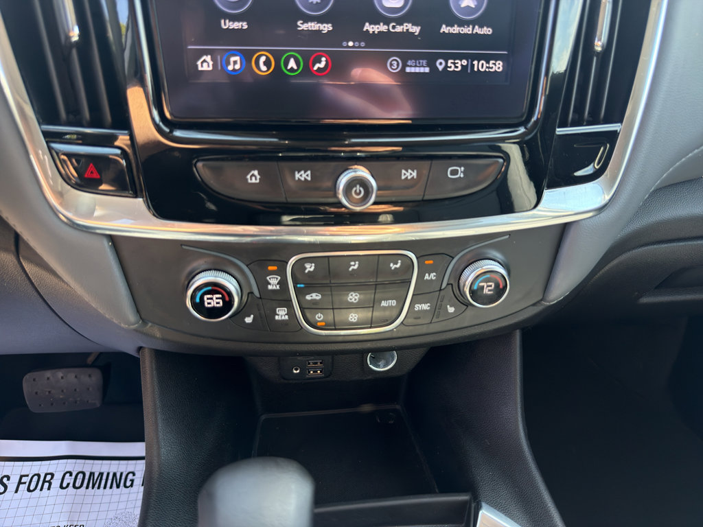 Used 2021 Chevrolet Traverse LT w/ LT Premium Package image 7