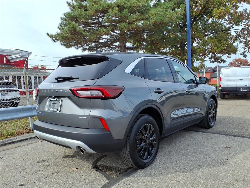 Certified 2023 Ford Escape Active image 2