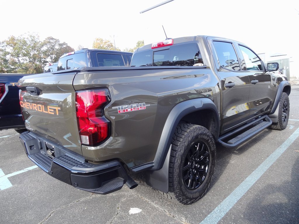 Used 2023 Chevrolet Colorado Trail Boss w/ Technology Package image 5