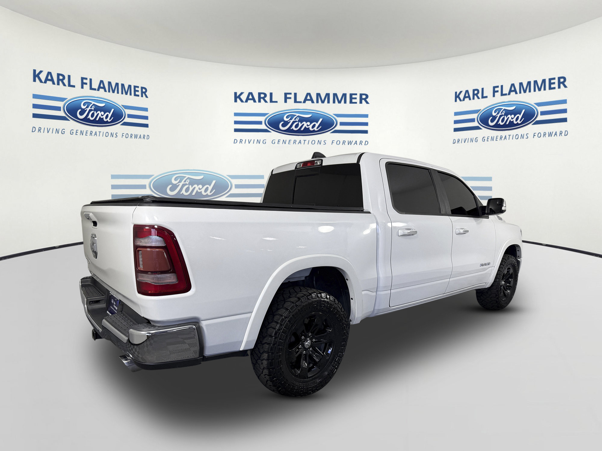 Used 2020 RAM 1500 Laramie RWD image 3