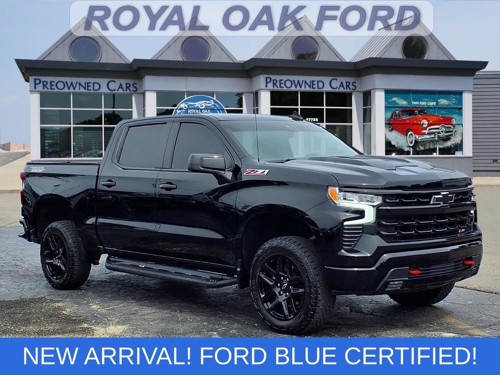 Used 2023 Chevrolet Silverado 1500 LT Trail Boss w/ Protection Package AWD/4WD image 1
