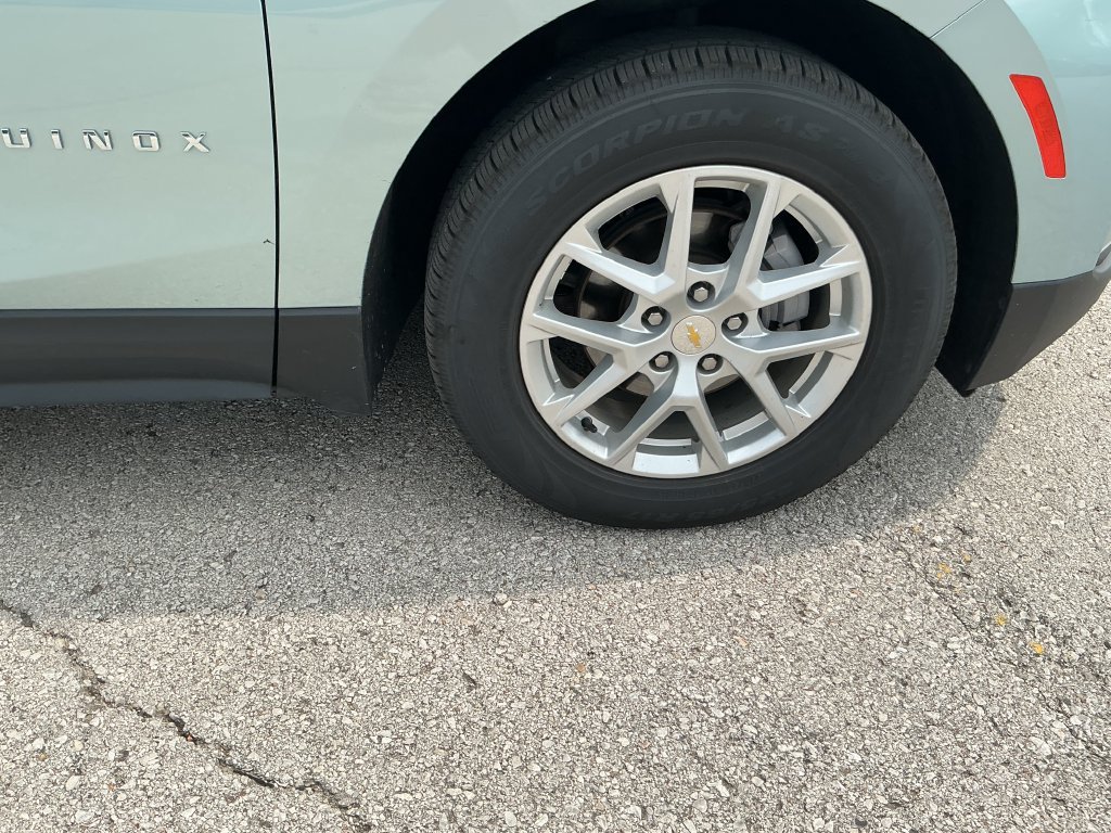 Used 2022 Chevrolet Equinox LT FWD image 12