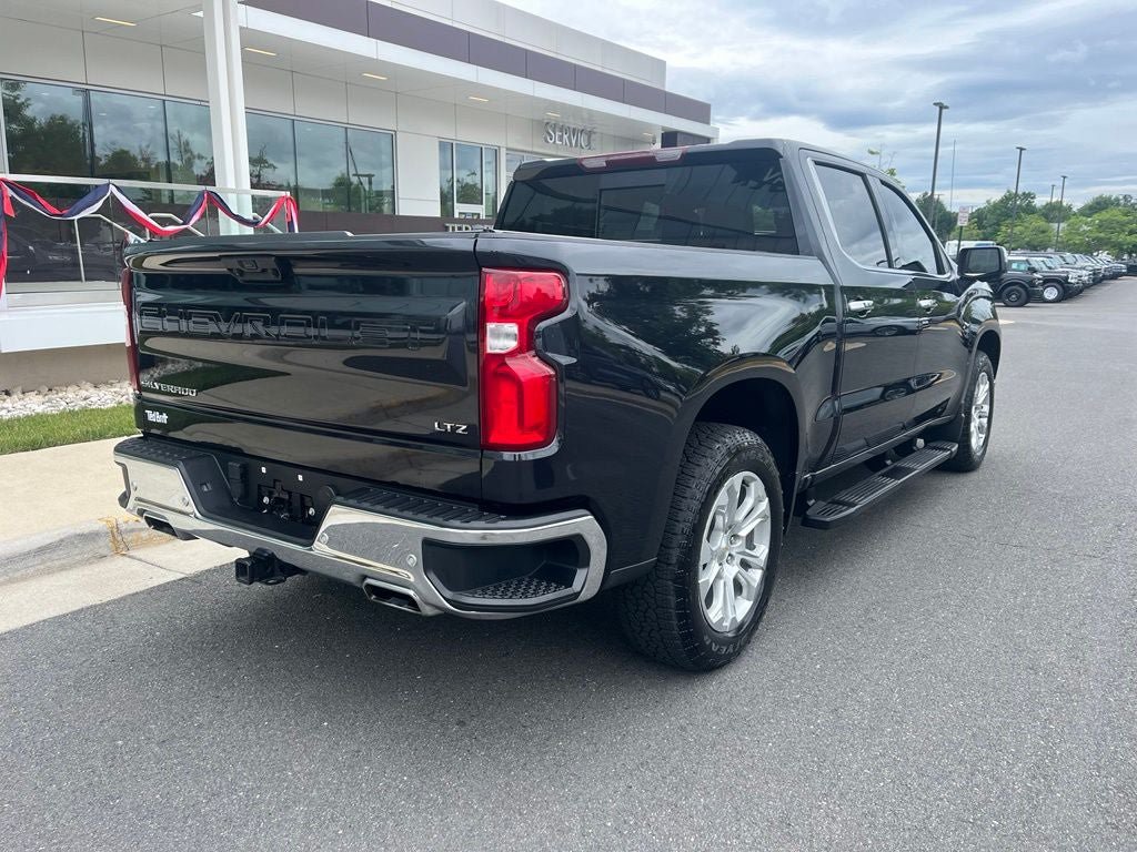 Used 2024 Chevrolet Silverado 1500 LTZ w/ LTZ Convenience Package II AWD/4WD image 9
