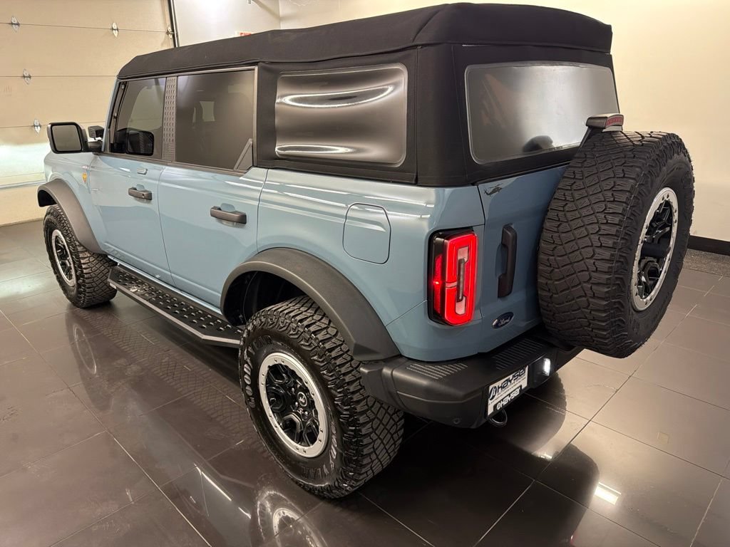 Certified 2023 Ford Bronco Badlands w/ Sasquatch Package AWD/4WD image 4