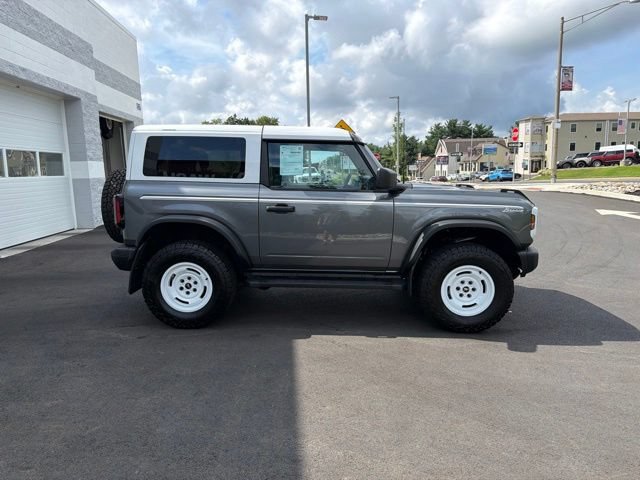 Certified 2024 Ford Bronco Heritage Edition AWD/4WD image 9