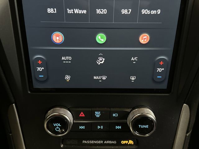 Certified 2024 Ford Edge SE w/ Black Appearance Package image 17