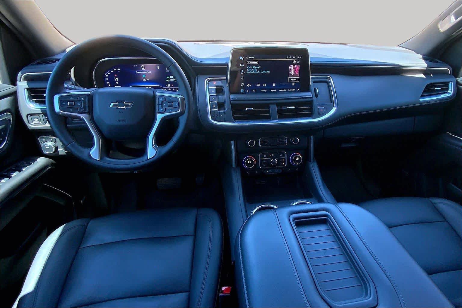 Used 2024 Chevrolet Tahoe Z71 w/ Luxury Package AWD/4WD image 16