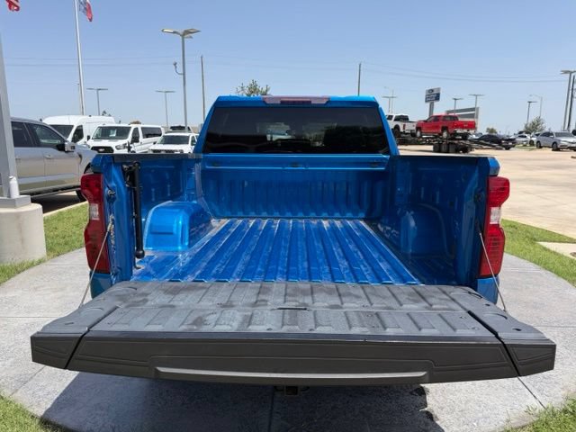 Used 2023 Chevrolet Silverado 1500 LT AWD/4WD image 7