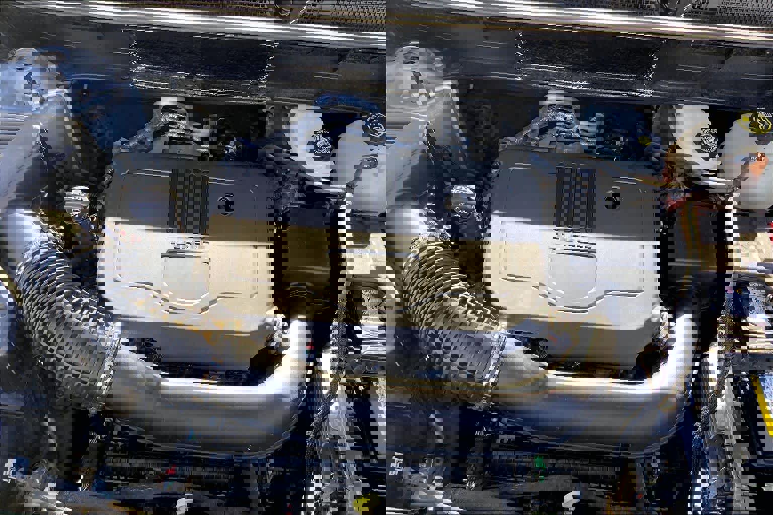 Used 2023 GMC Acadia SLE w/ Elevation Edition image 32