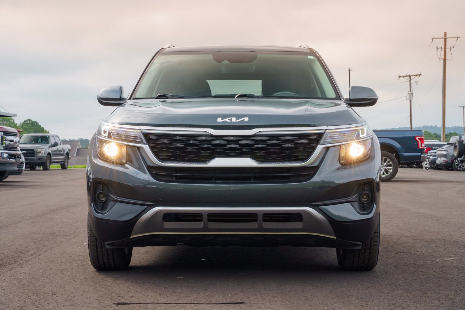 Used 2023 Kia Seltos S FWD video 2