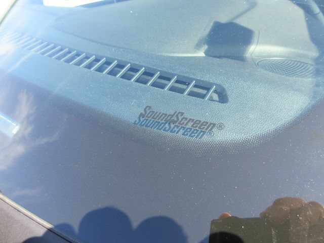Certified 2025 Ford Escape ST-Line Select AWD/4WD image 35