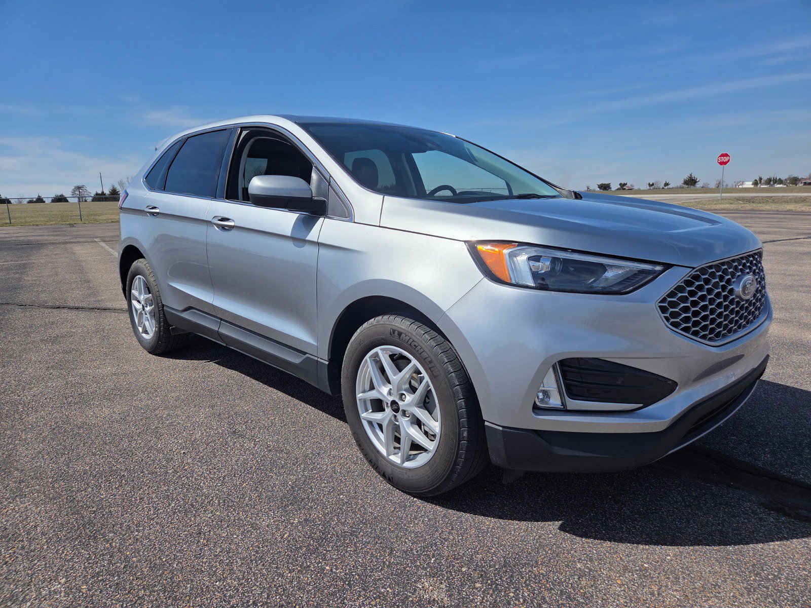 Certified 2024 Ford Edge SEL w/ Convenience Package AWD/4WD image 1