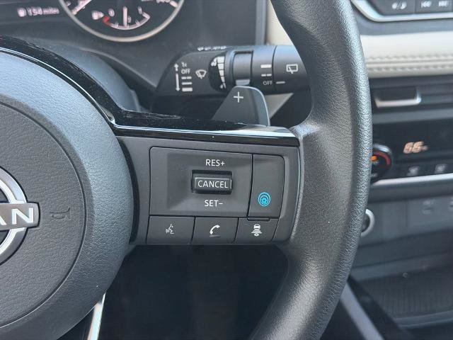 Used 2023 Nissan Rogue SV AWD/4WD image 16