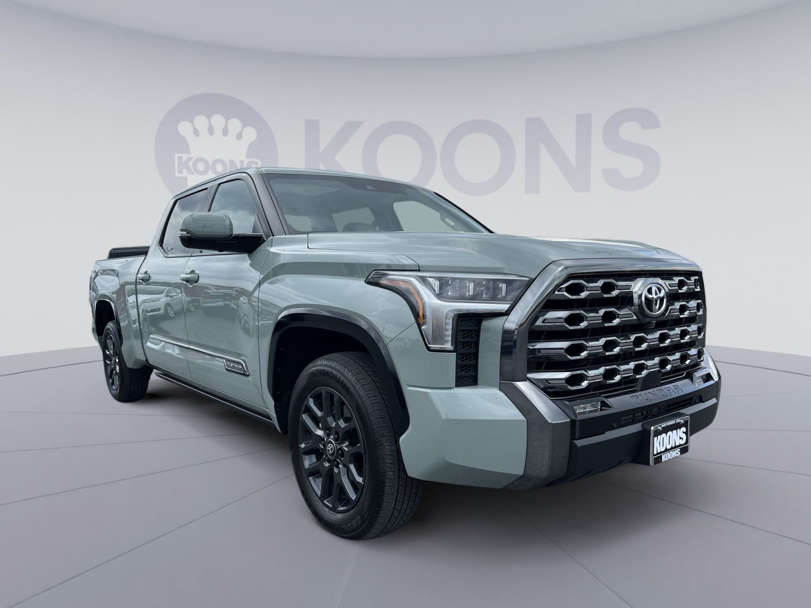 Used 2025 Toyota Tundra Platinum AWD/4WD image 10