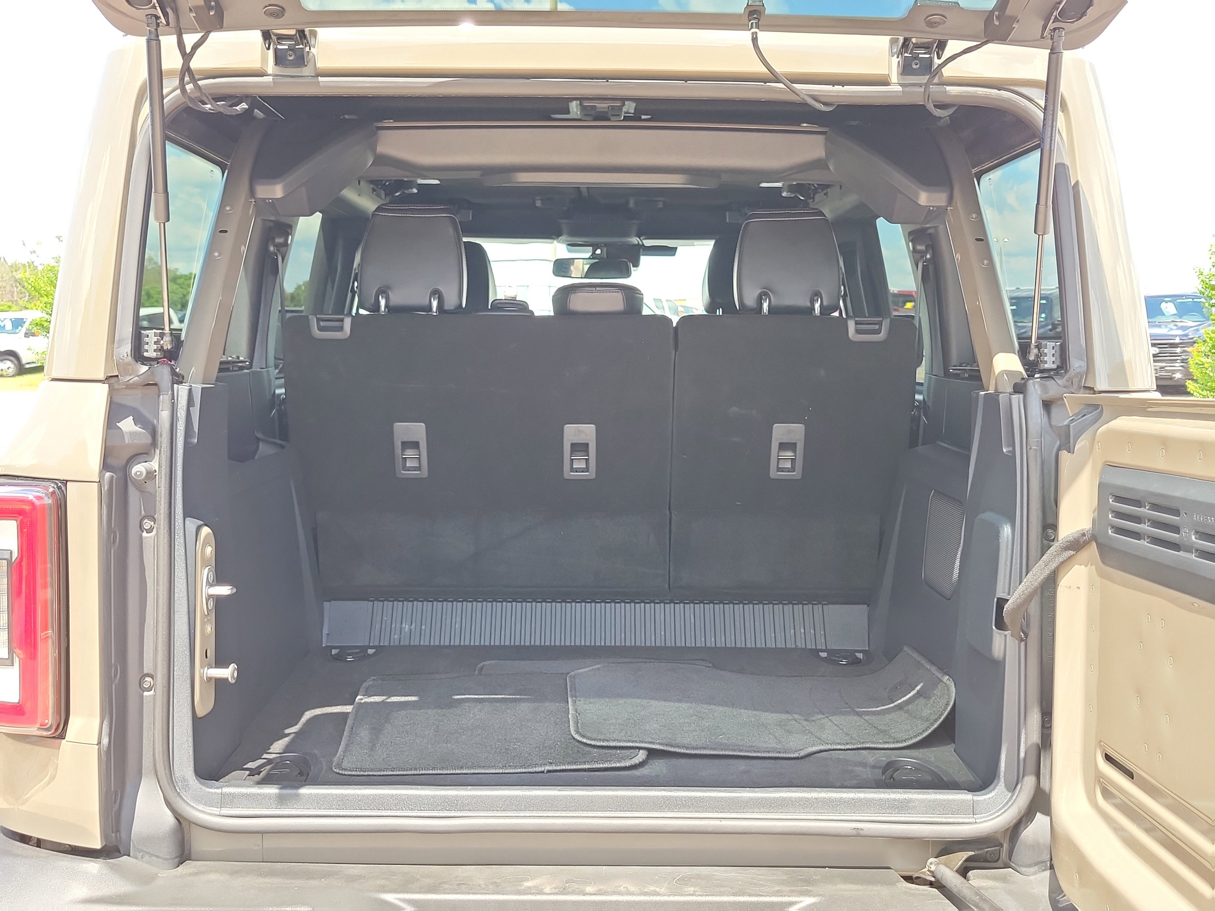 Certified 2025 Ford Bronco Outer Banks AWD/4WD image 10