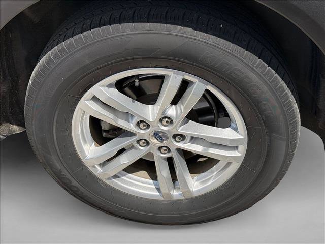 Certified 2020 Ford Explorer XLT w/ Equipment Group 202A AWD/4WD image 3