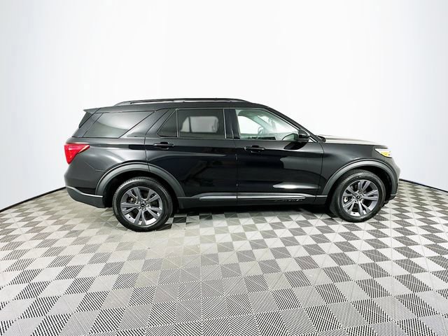 Certified 2023 Ford Explorer XLT w/ Equipment Group 202A image 6