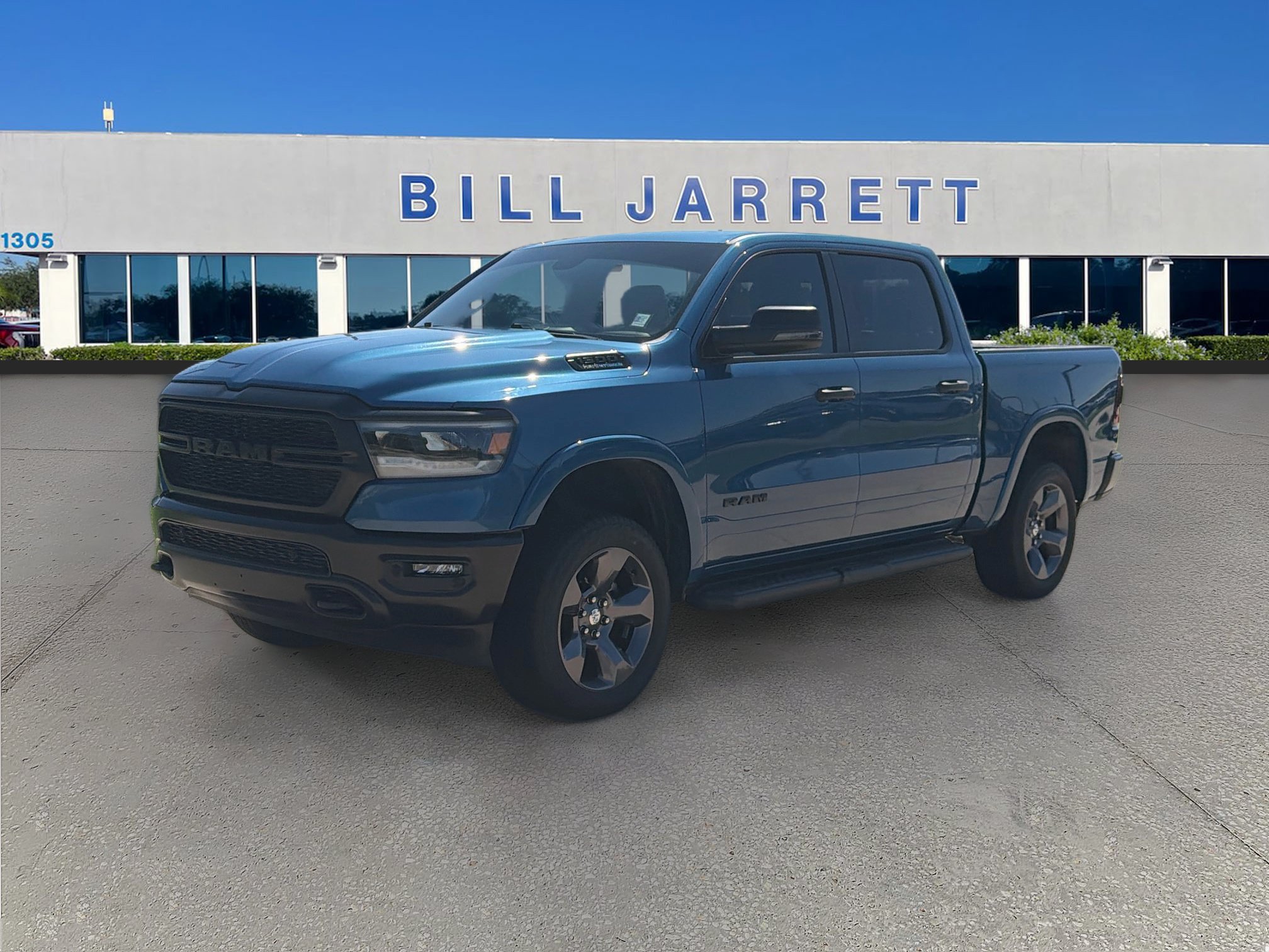 Used 2024 RAM 1500 Big Horn AWD/4WD image 3