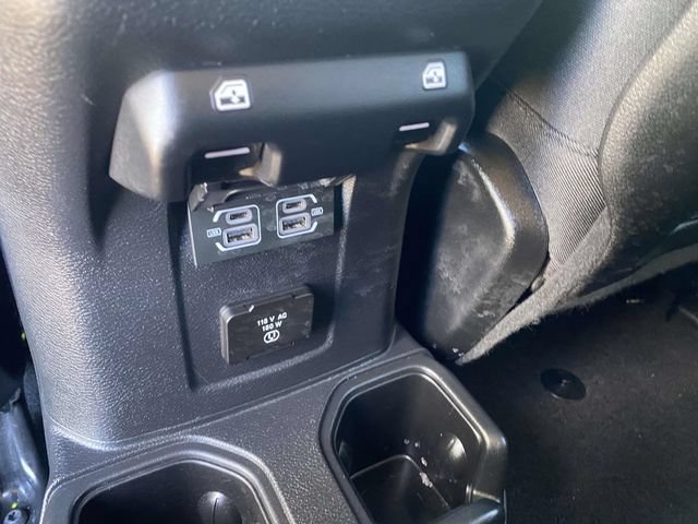 Used 2021 Jeep Wrangler Unlimited Rubicon AWD/4WD image 13