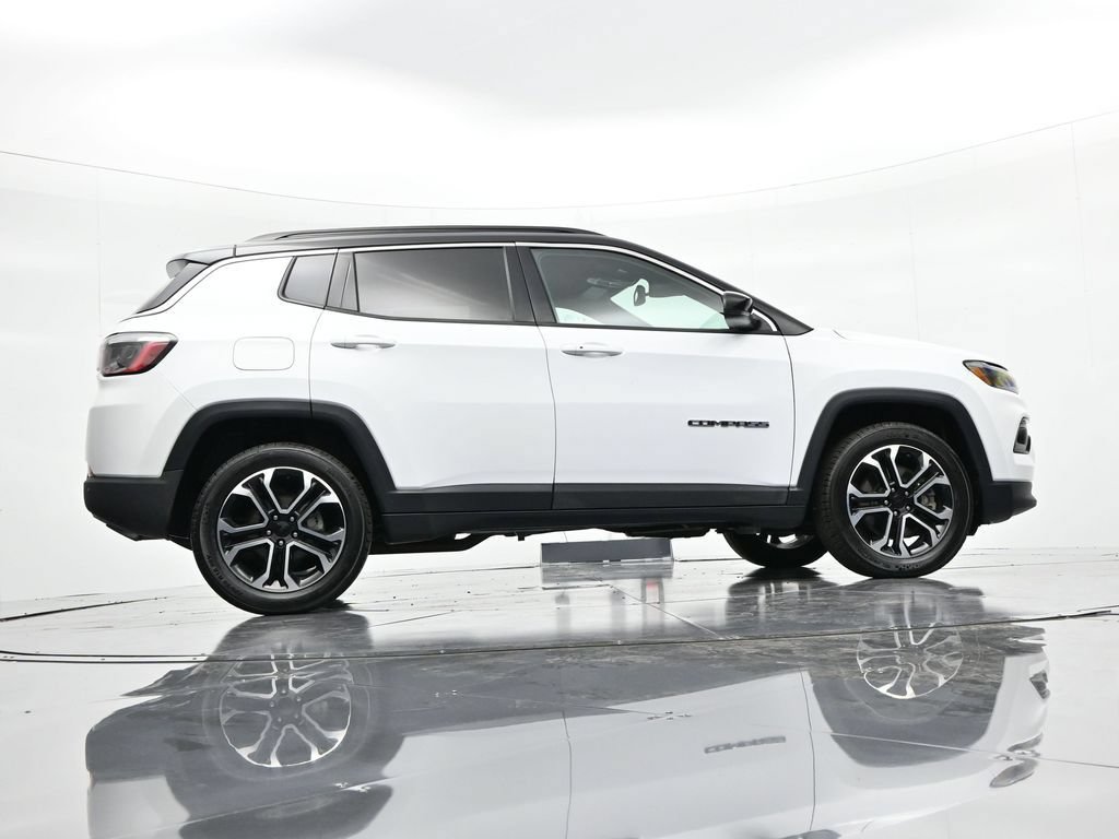 Used 2023 Jeep Compass Limited AWD/4WD image 27