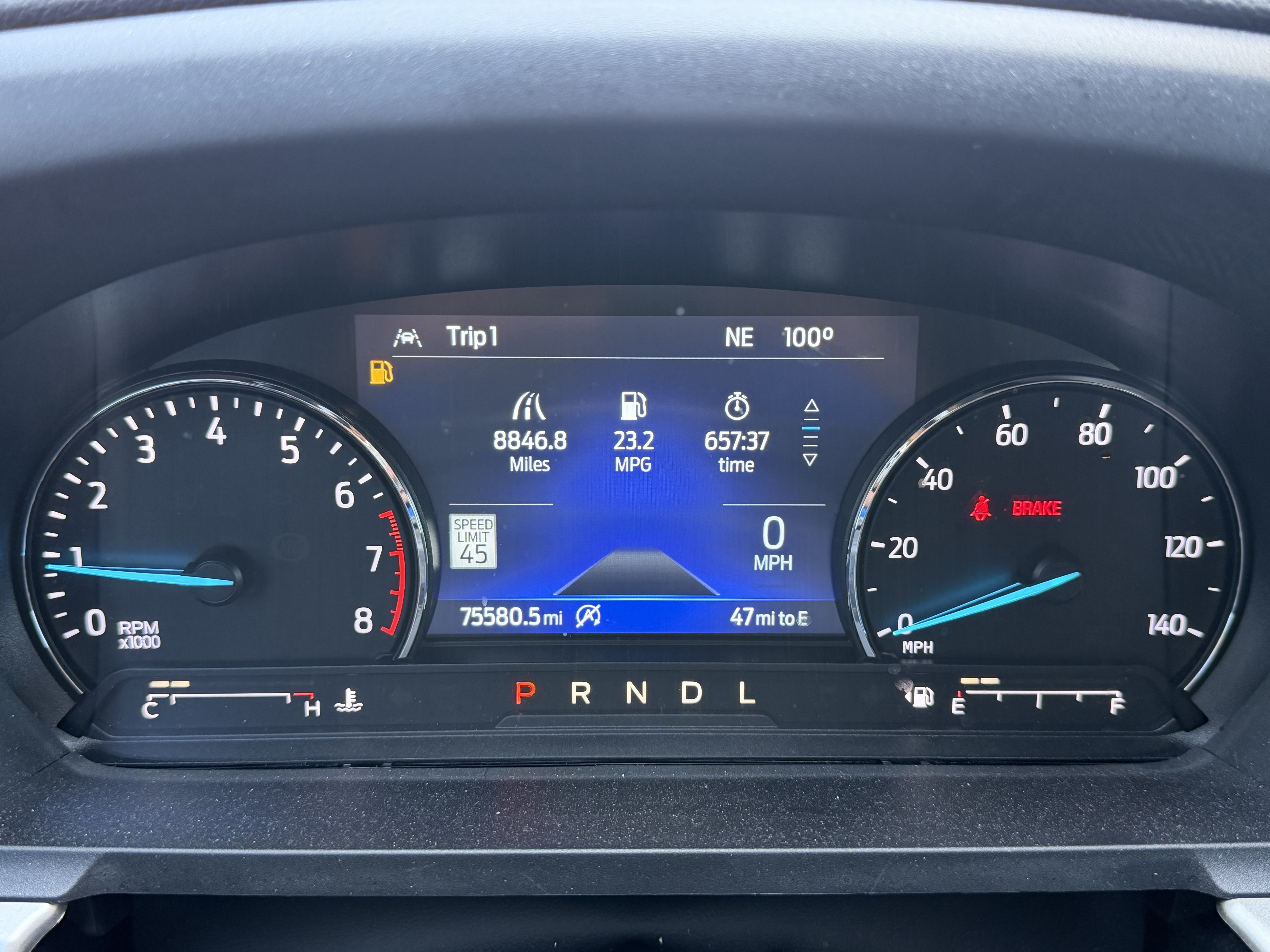 Certified 2021 Ford Explorer XLT w/ Equipment Group 202A RWD image 11