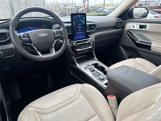 Certified 2021 Ford Explorer Platinum w/ Equipment Group 601A image 36