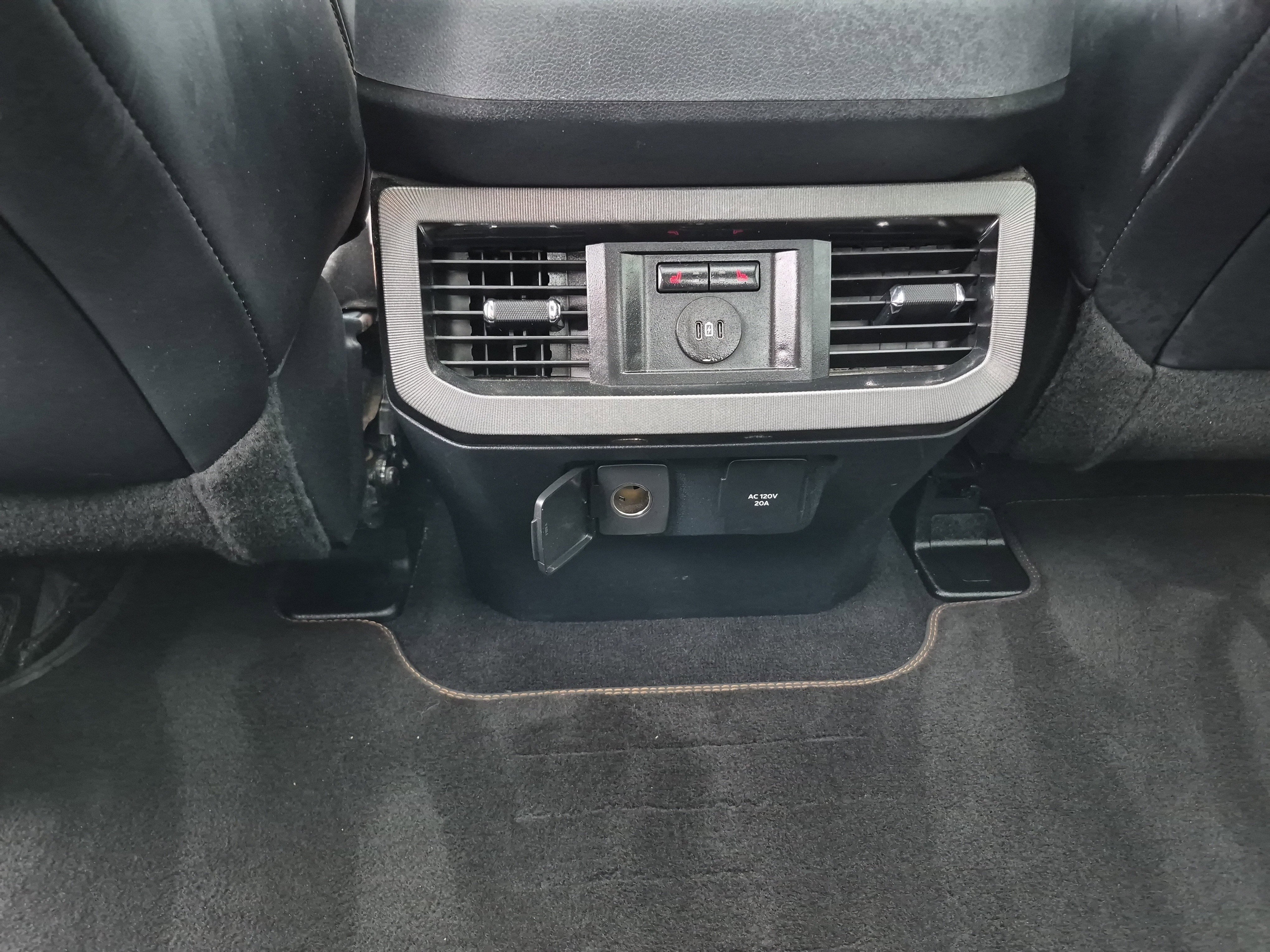 Certified 2024 Ford F250 Platinum w/ Tremor Off-Road Package image 24