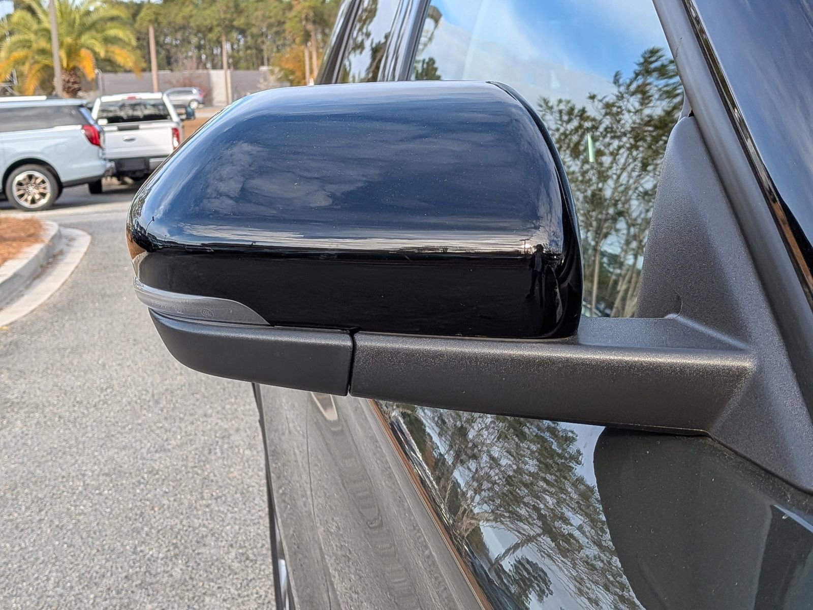 Certified 2023 Ford Explorer Limited w/ Equipment Group 301A image 13