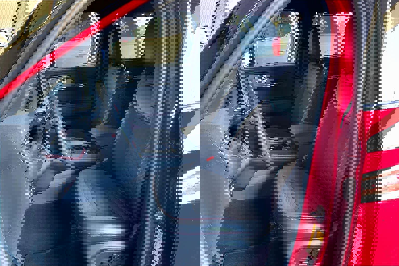 Certified 2025 Ford Explorer ST-Line w/ Premium Package image 7