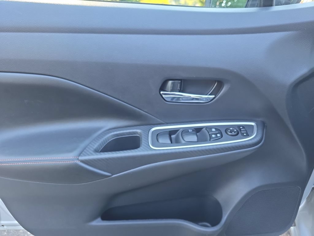 Used 2020 Nissan Versa SR w/ Trunk Package FWD image 14