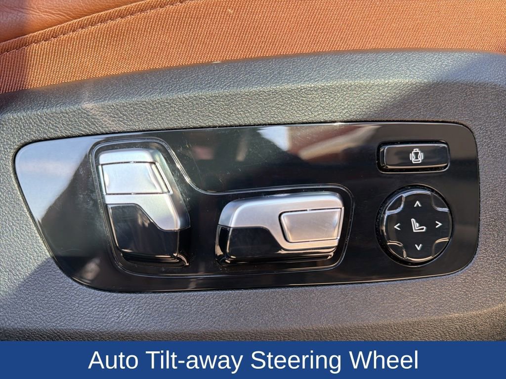 Used 2022 BMW X5 M50i w/ Executive Package image 31