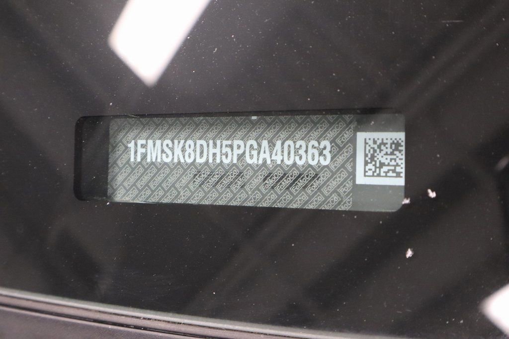 Certified 2023 Ford Explorer XLT image 32