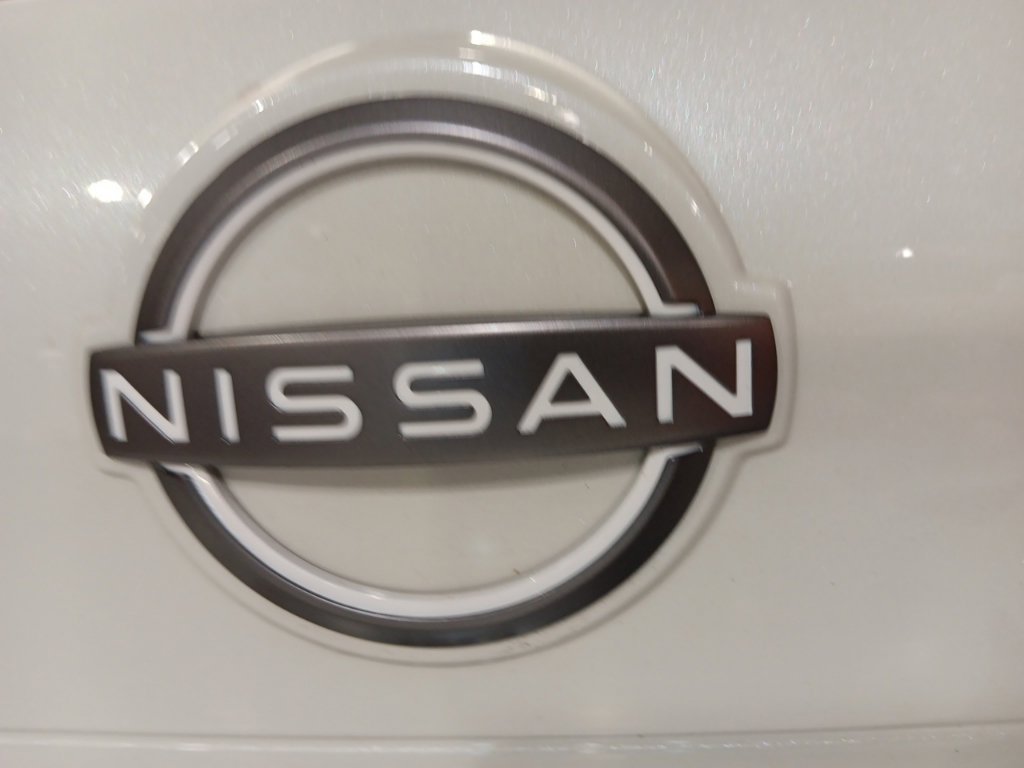 Used 2023 Nissan Rogue SV AWD/4WD image 13