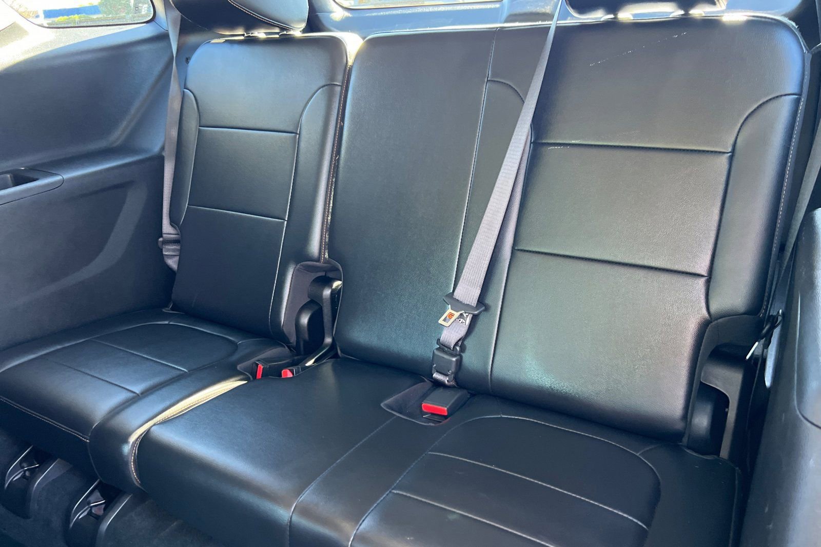 Used 2018 Chevrolet Traverse Premier w/ Redline Edition image 16