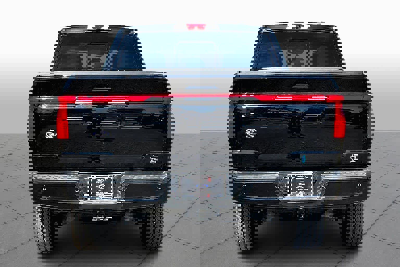 Certified 2025 Ford F150 Lightning Lariat w/ Max Trailer Tow Package image 4