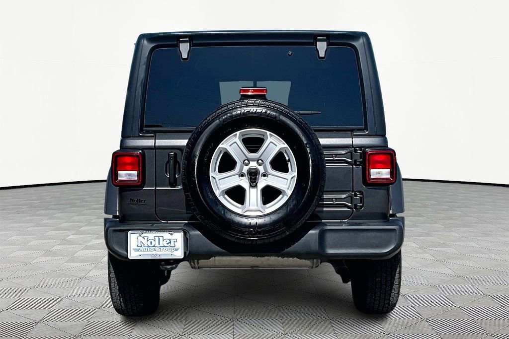 Used 2022 Jeep Wrangler Unlimited Sport image 3