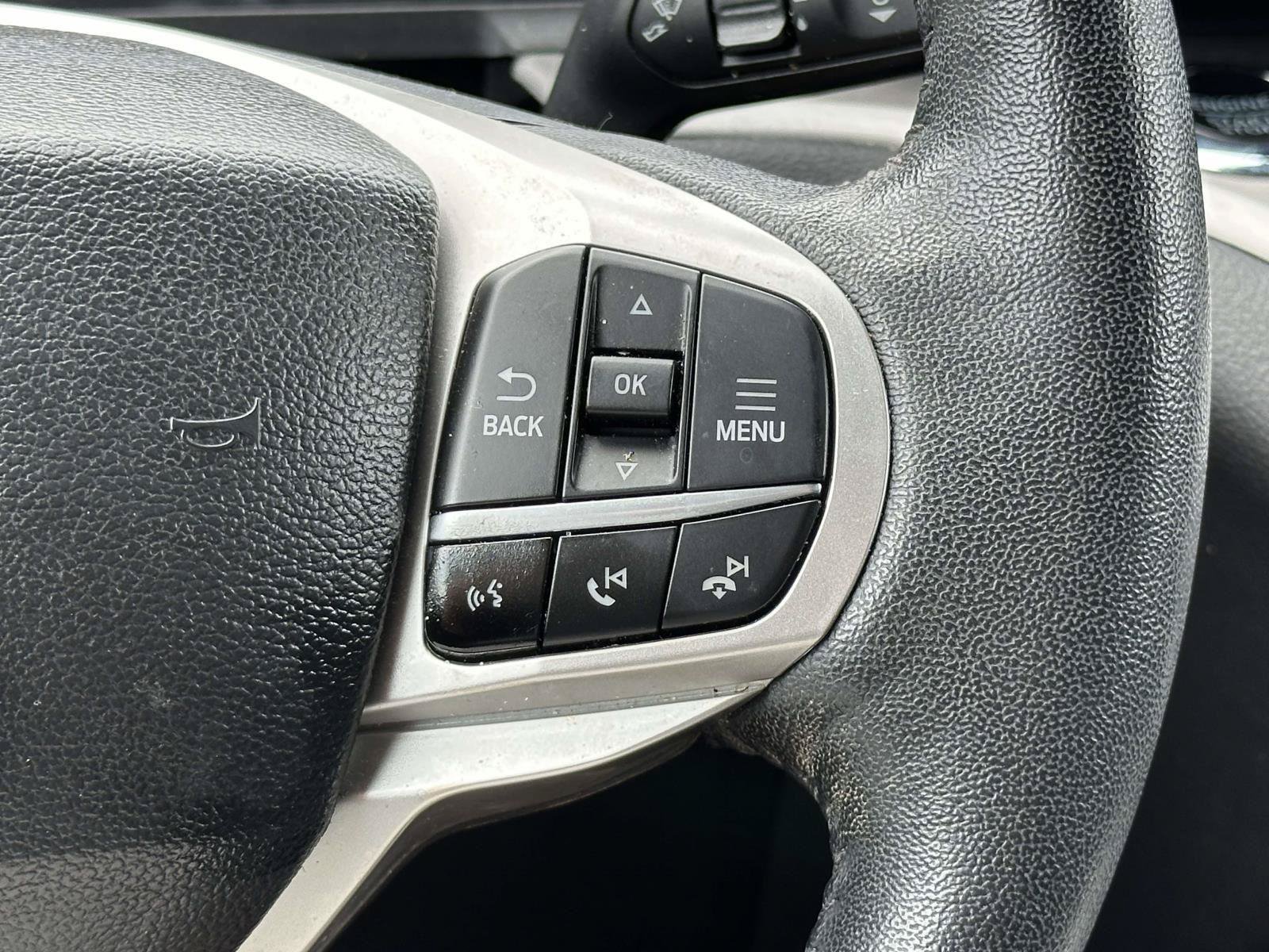 Certified 2023 Ford Explorer XLT RWD image 22